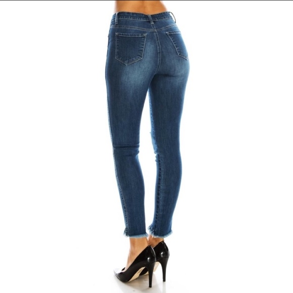 Fringe Hem Jeans - Picture 4 of 4